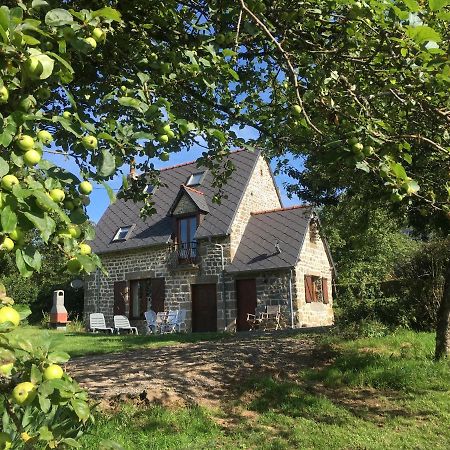The Gingerbread House Cottage Beauficel Eksteriør bilde